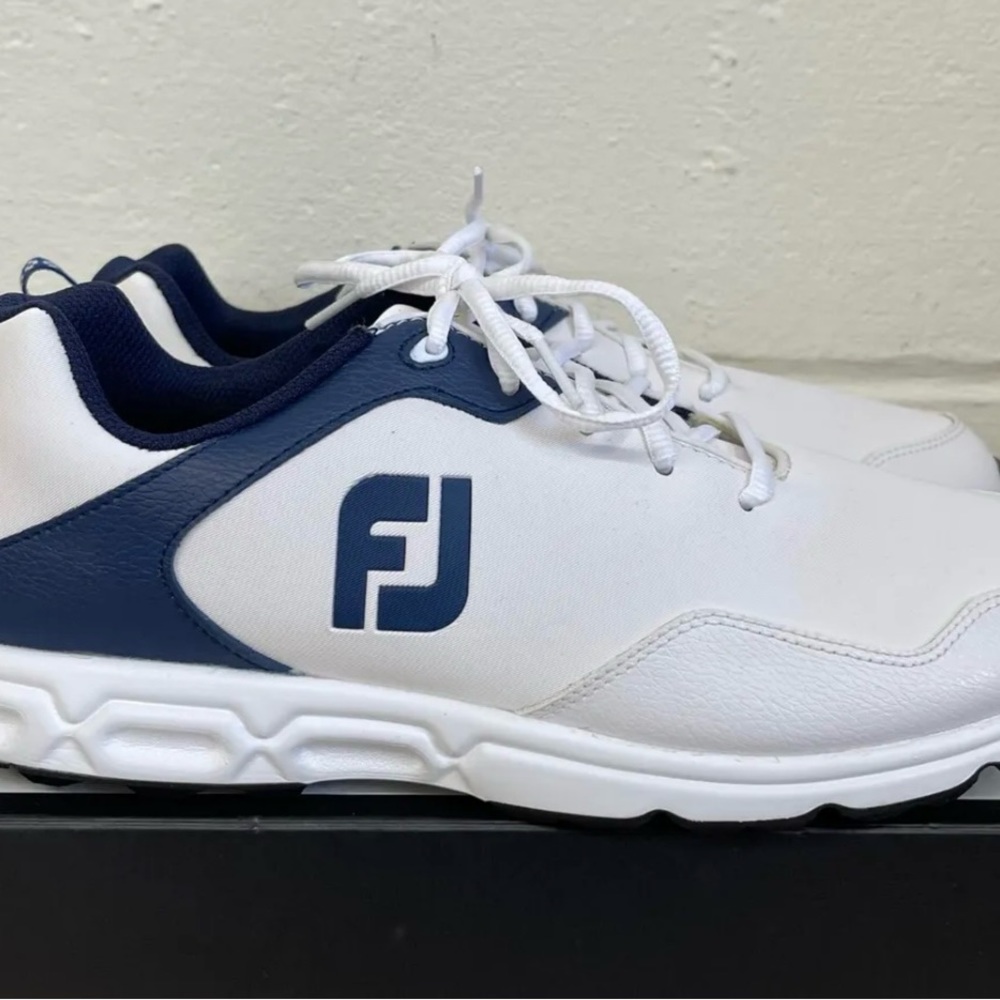 Men’s FJ FOOTJOY golf, athletic shoes, size 9 new in box